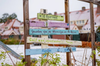 Dicht bij het Philips stadion vindt je dé groene ontmoetingsplek van de buurt: Buurttuin Philipsdorp. Een plek waar bewoners bij elkaar komen en...