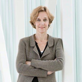 Floortje Scheepers pleit voor een open houding in de veranderingen waar we voor staan in de langdurige ggz. En voor een gelijkwaardige inbreng...